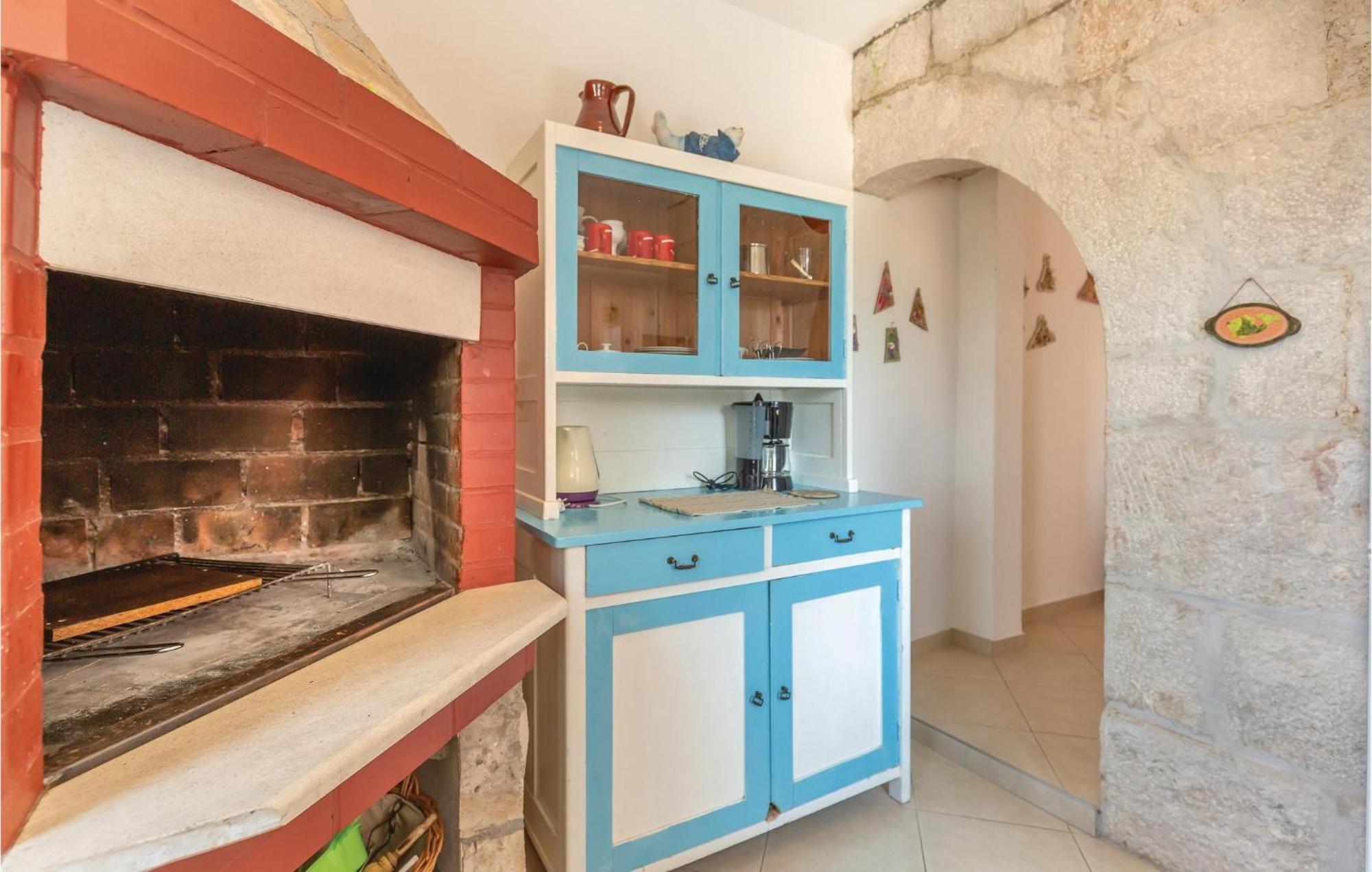 Awesome Home In Podgora With Kitchen מראה חיצוני תמונה
